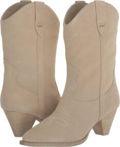 Guess boots women 9.5